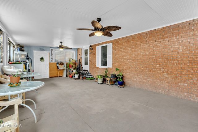 10771 Wilton Place, Socorro, TX 79927
