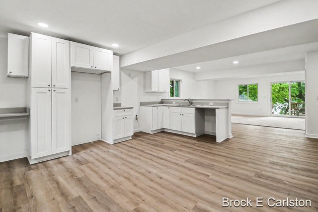 7880 W Lake Road, Holton Twp, MI 49457