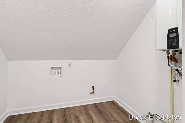 7880 W Lake Road, Holton Twp, MI 49457