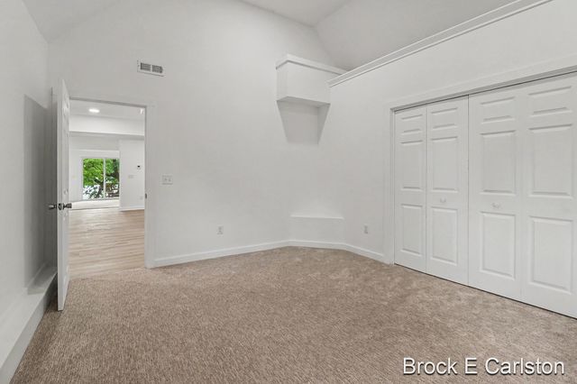 7880 W Lake Road, Holton Twp, MI 49457