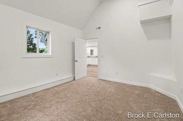 7880 W Lake Road, Holton Twp, MI 49457