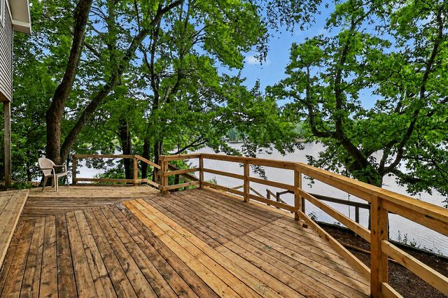 7880 W Lake Road, Holton Twp, MI 49457