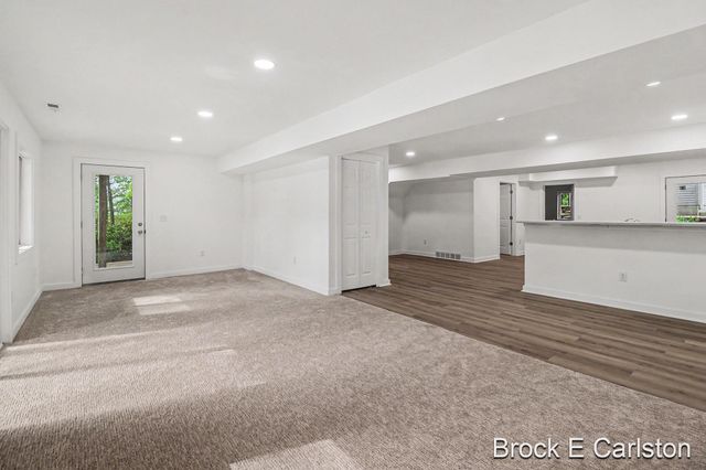 7880 W Lake Road, Holton Twp, MI 49457
