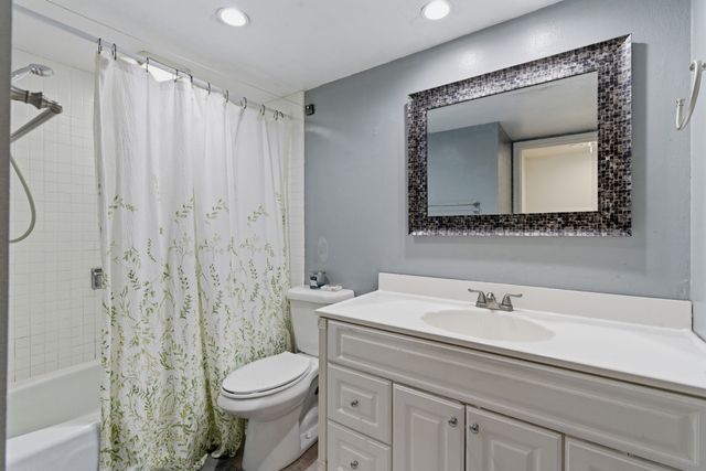 5025 Hillsboro Pike Apt 15L, Nashville, TN 37215