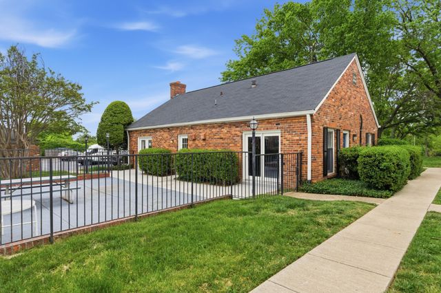 5025 Hillsboro Pike Apt 15L, Nashville, TN 37215