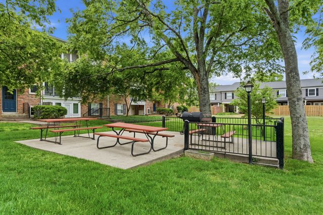 5025 Hillsboro Pike Apt 15L, Nashville, TN 37215