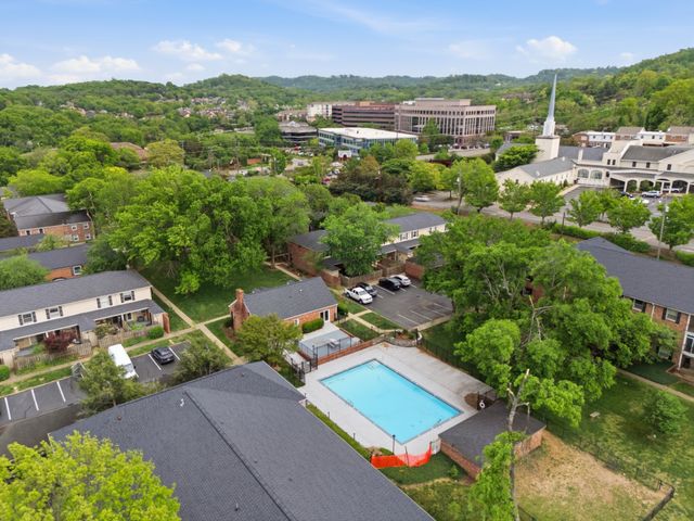 5025 Hillsboro Pike Apt 15L, Nashville, TN 37215