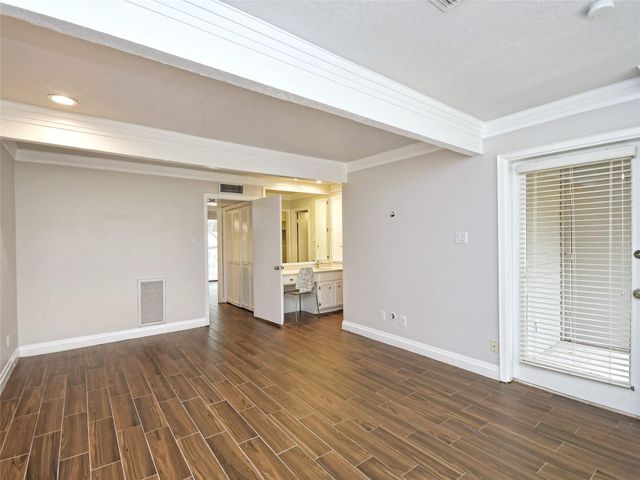 191 World Of Tennis SQ, Lakeway, TX 78738