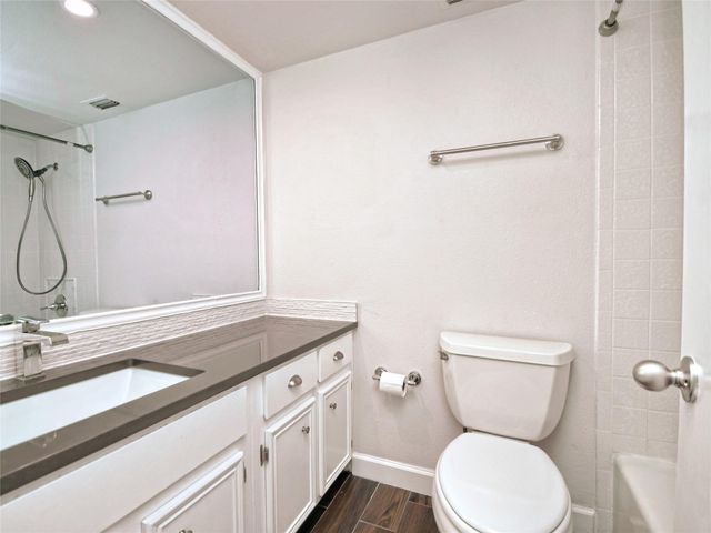 191 World Of Tennis SQ, Lakeway, TX 78738