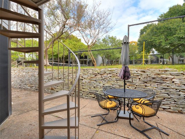 191 World Of Tennis SQ, Lakeway, TX 78738