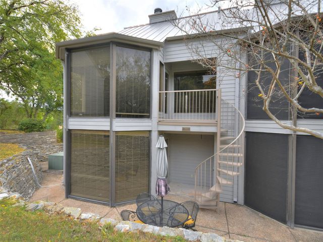 191 World Of Tennis SQ, Lakeway, TX 78738