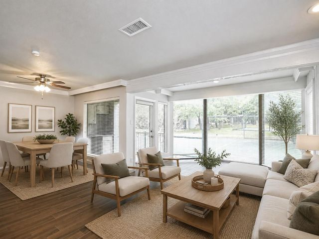 191 World Of Tennis SQ, Lakeway, TX 78738