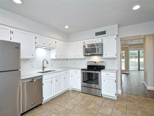 191 World Of Tennis SQ, Lakeway, TX 78738