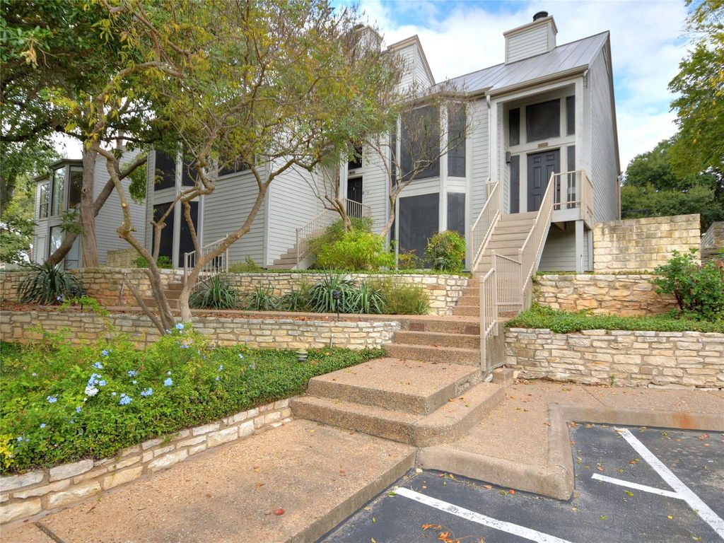 191 World Of Tennis SQ, Lakeway, TX 78738