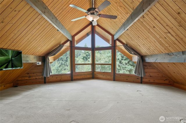 300 Modrow Road, Kalama, WA 98625