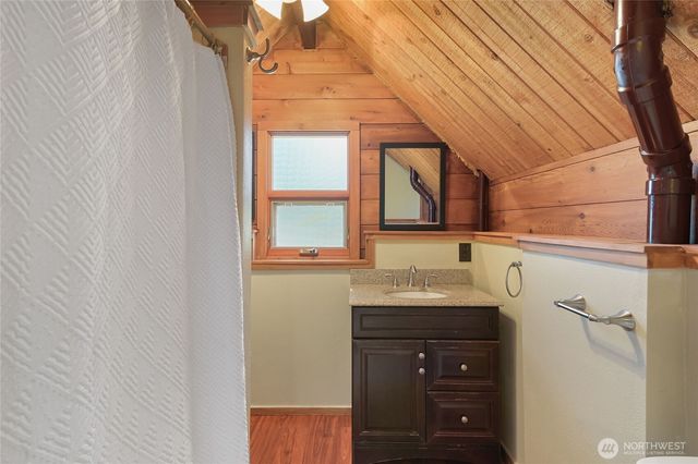 300 Modrow Road, Kalama, WA 98625