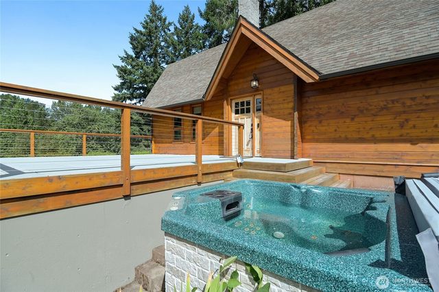 300 Modrow Road, Kalama, WA 98625