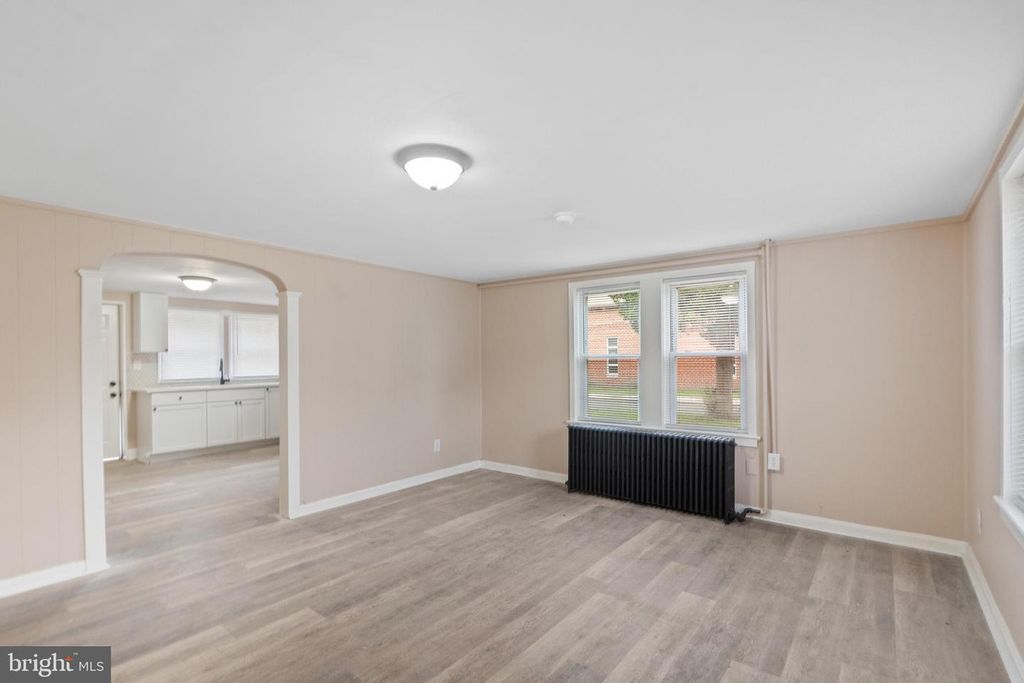 17-19 S 5TH ST S, Millville, NJ 08332