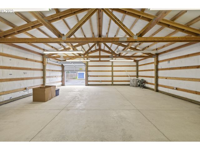 4015 Sw 185TH Ave, Beaverton, OR 97078