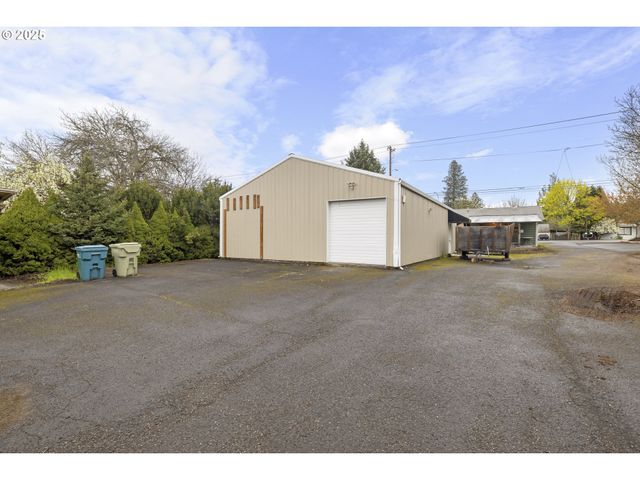 4015 Sw 185TH Ave, Beaverton, OR 97078