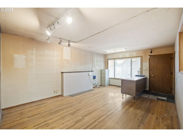 4015 Sw 185TH Ave, Beaverton, OR 97078