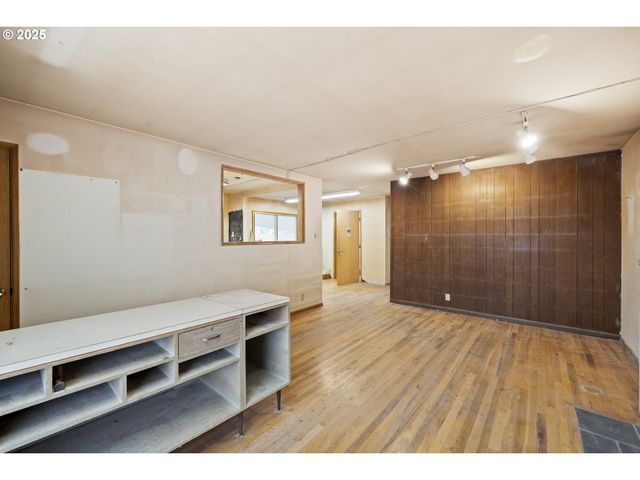 4015 Sw 185TH Ave, Beaverton, OR 97078