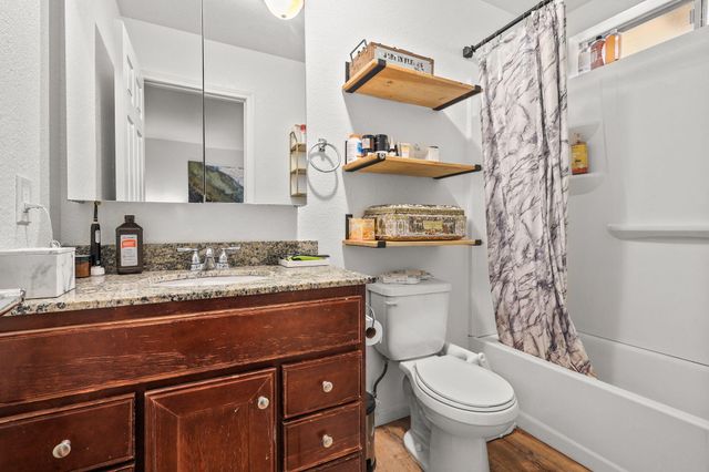 1111 Jaxon Way, Redding, CA 96003