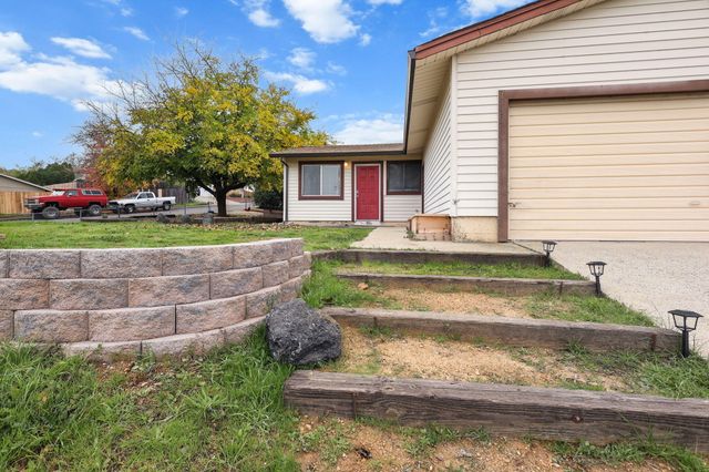 1111 Jaxon Way, Redding, CA 96003