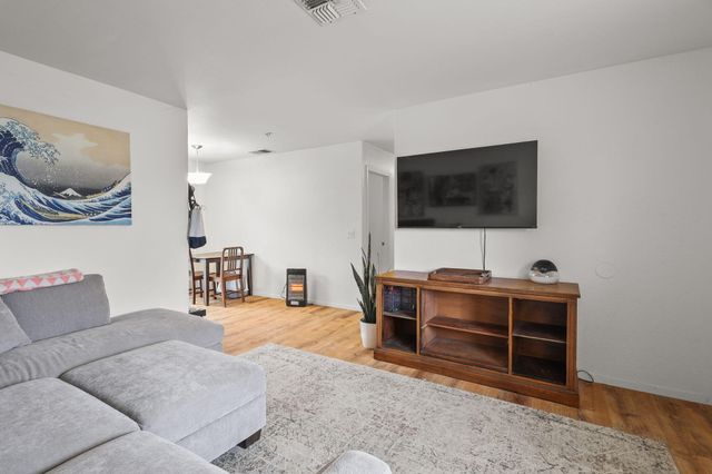 1111 Jaxon Way, Redding, CA 96003