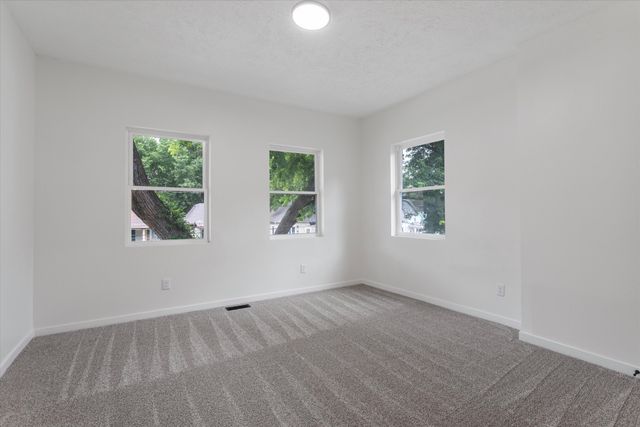 302 HARRISON Street, Council Bluffs, IA 51503