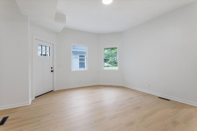 302 HARRISON Street, Council Bluffs, IA 51503