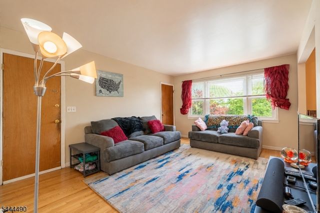 1224 Union St, Linden City, NJ 07036