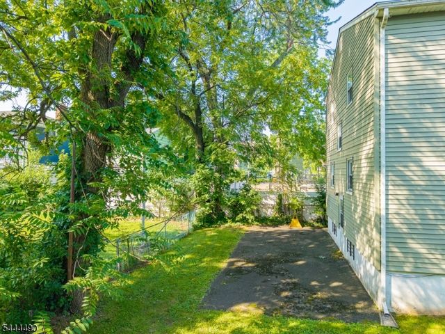 1224 Union St, Linden City, NJ 07036