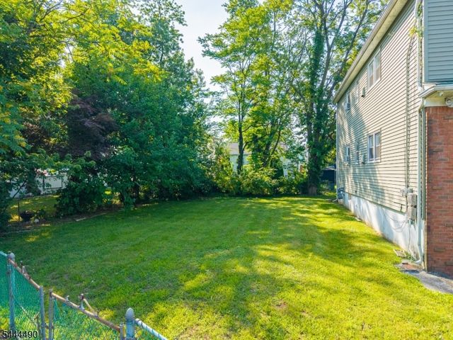 1224 Union St, Linden City, NJ 07036