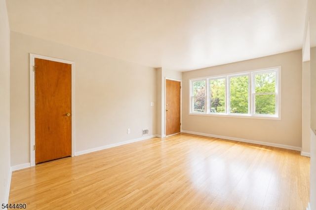 1224 Union St, Linden City, NJ 07036