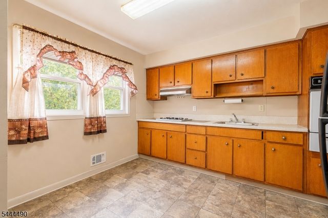 1224 Union St, Linden City, NJ 07036