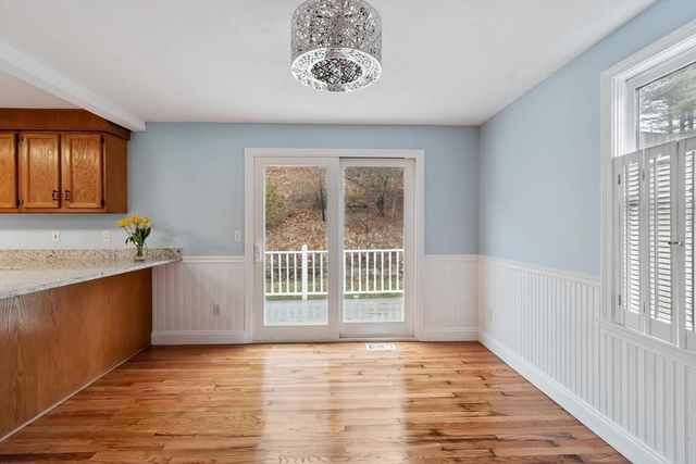 29 Lamplighter Lane, Chelmsford, MA 01863