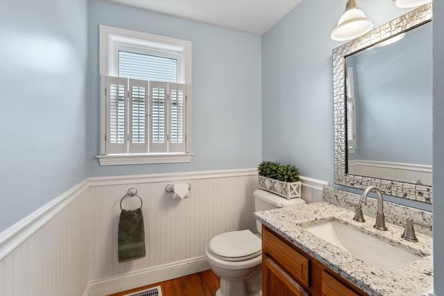 29 Lamplighter Lane, Chelmsford, MA 01863