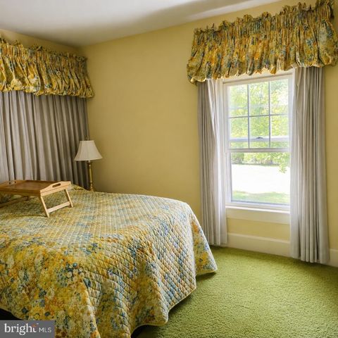 42-44 S WEST AVE, Vineland, NJ 08360