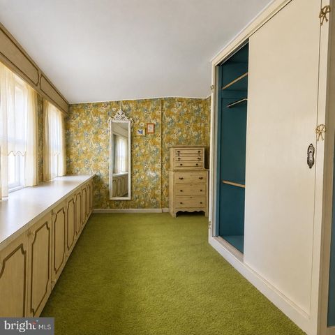 42-44 S WEST AVE, Vineland, NJ 08360