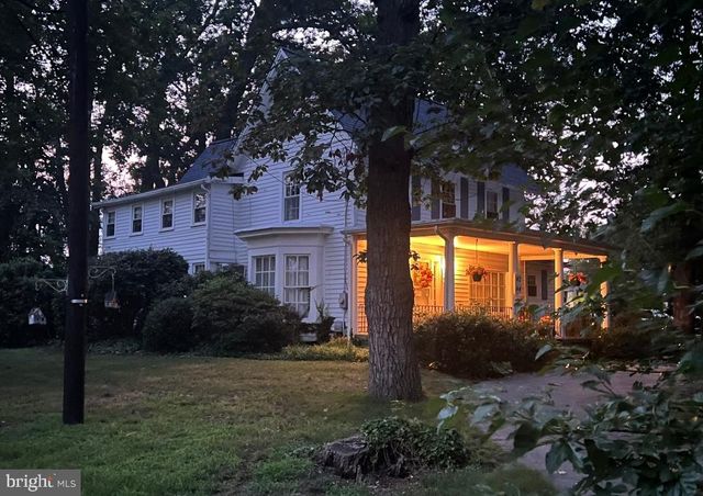 42-44 S WEST AVE, Vineland, NJ 08360