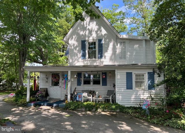42-44 S WEST AVE, Vineland, NJ 08360