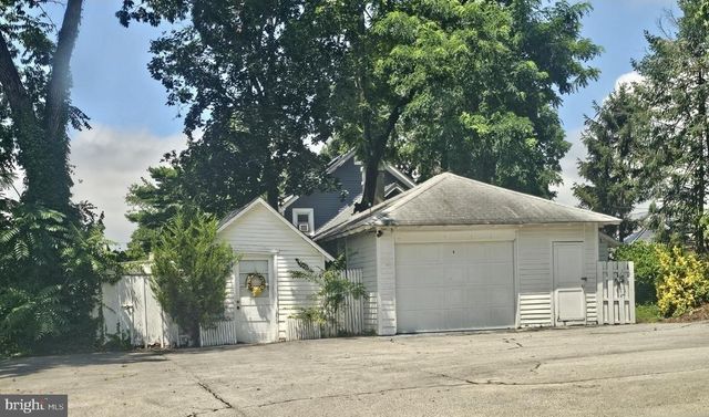 42-44 S WEST AVE, Vineland, NJ 08360