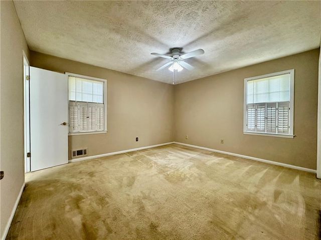 177 Old Rosser Road SW, Lilburn, GA 30047