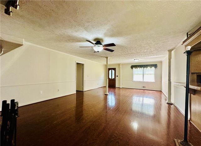 177 Old Rosser Road SW, Lilburn, GA 30047