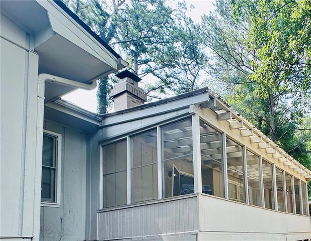 177 Old Rosser Road SW, Lilburn, GA 30047