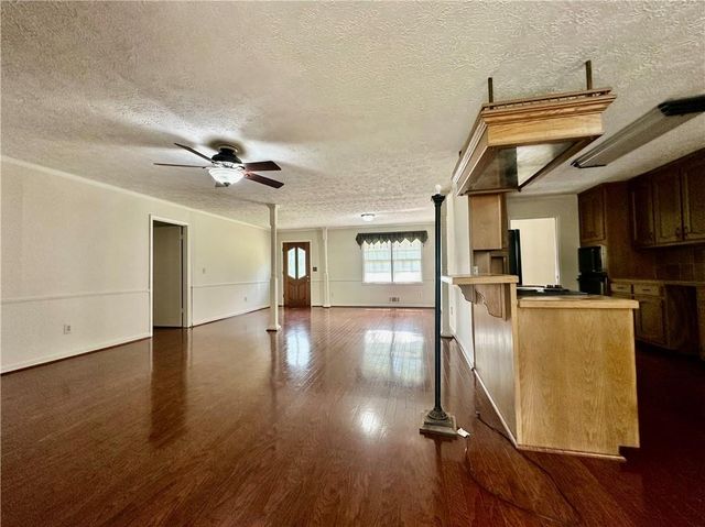 177 Old Rosser Road SW, Lilburn, GA 30047