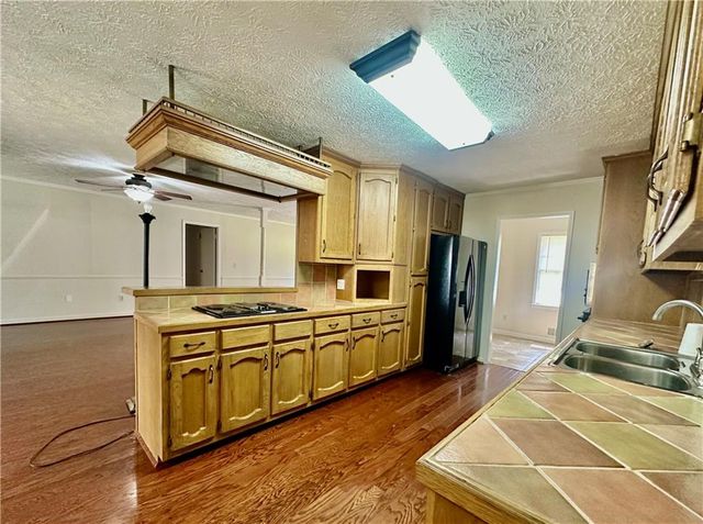 177 Old Rosser Road SW, Lilburn, GA 30047