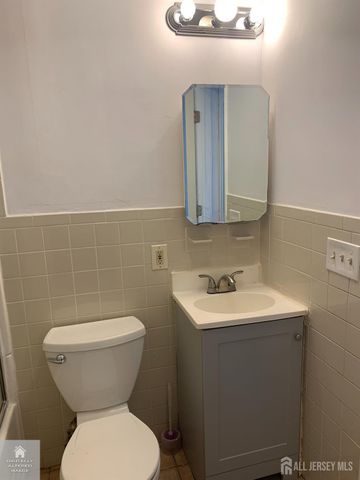 11 Pelham Avenue, Edison, NJ 08034