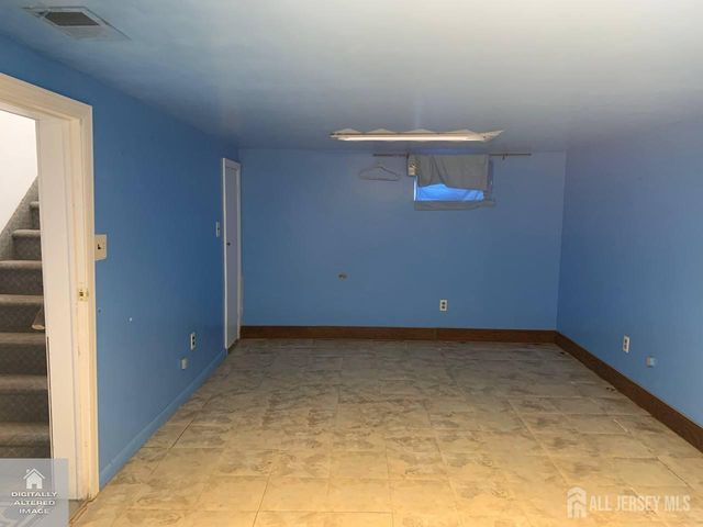 11 Pelham Avenue, Edison, NJ 08034